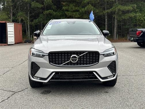 2025 Volvo XC60 B5 PLUS