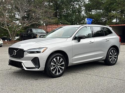 2025 Volvo XC60 B5 PLUS