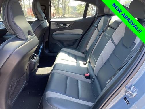 Thunder Gray Metallic 2022 Volvo S60 B5 R-DESIGN