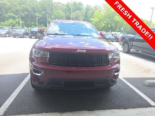 2017 Jeep Grand Cherokee LAREDO