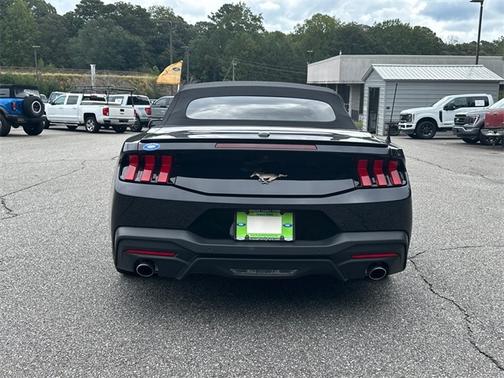 2024 Ford Mustang ECOBOOST PREMIUM