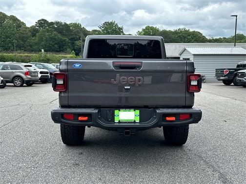 2024 Jeep Gladiator MOJAVE