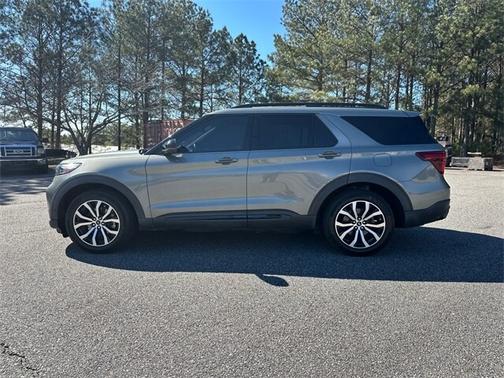 2020 Ford Explorer ST