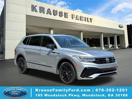 2022 Volkswagen Tiguan 2.0T SE R-LINE BLACK