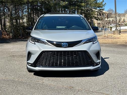 2024 Toyota Sienna XSE 7 PASSENGER