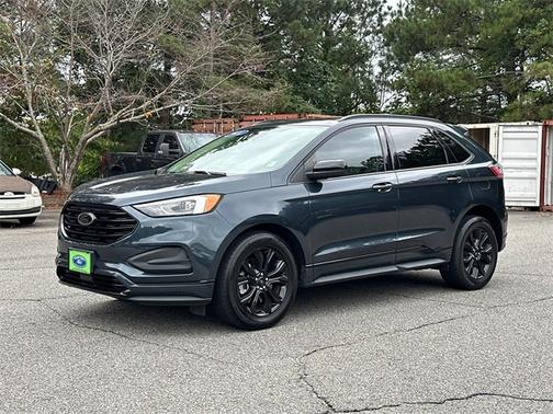 2022 Ford Edge SE