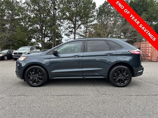 2022 Ford Edge SE