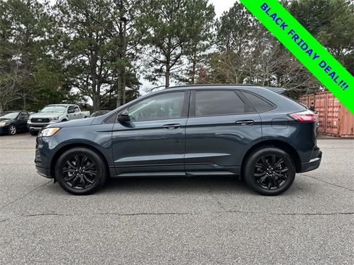 2022 Ford Edge SE