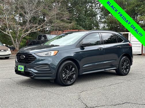 2022 Ford Edge SE