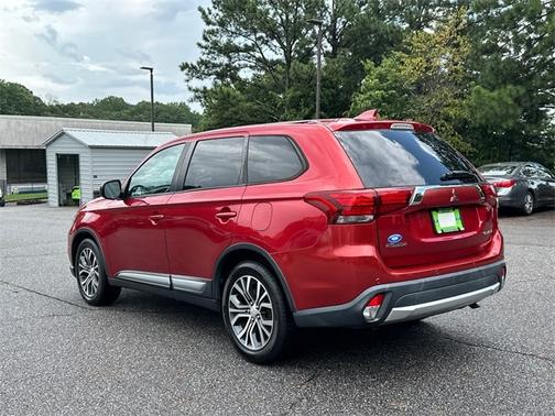 2017 Mitsubishi Outlander ES