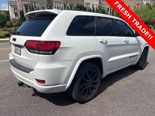 2018 Jeep Grand Cherokee LAREDO
