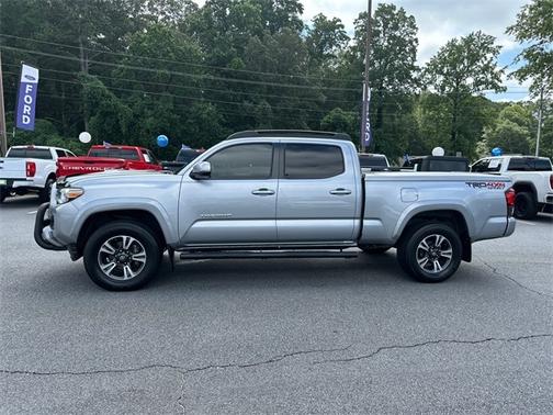2018 Toyota Tacoma TRD SPORT