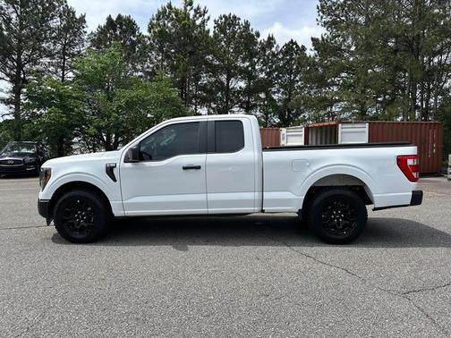 OXFORD WHITE 2023 Ford F-150 XL