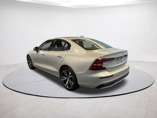2025 Volvo S60 B5 Core