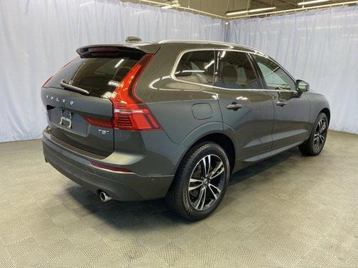 2019 Volvo XC60 T5 Momentum