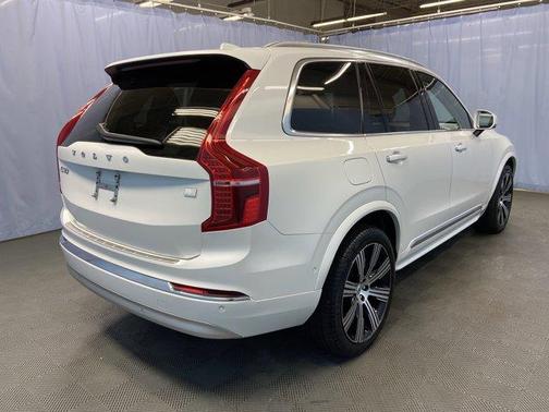 2022 Volvo XC90 Recharge Plug-In Hybrid INSCRIPTION
