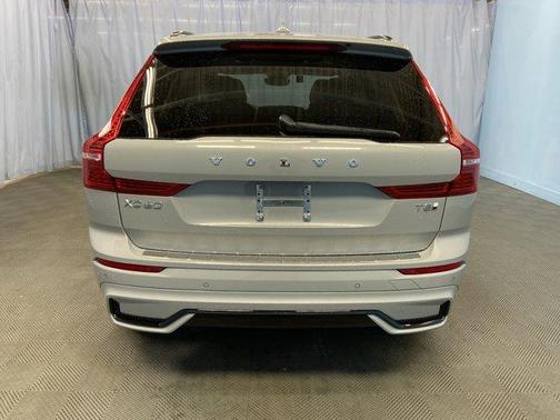 2025 Volvo XC60 Plug-In Hybrid T8 Ultra
