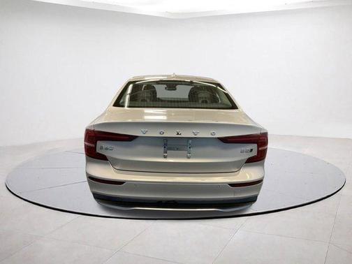 2025 Volvo S60 B5 Core