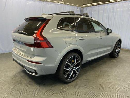 2026 Volvo XC60 Plug-In Hybrid T8 Polestar Engineered
