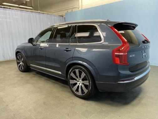 2024 Volvo XC90 Recharge Plug-In Hybrid T8 Ultimate Bright Theme 7-Seater