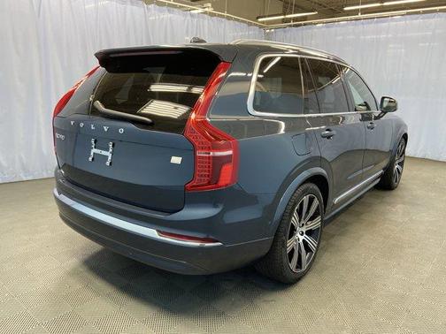 2024 Volvo XC90 Recharge Plug-In Hybrid T8 Ultimate Bright Theme 7-Seater