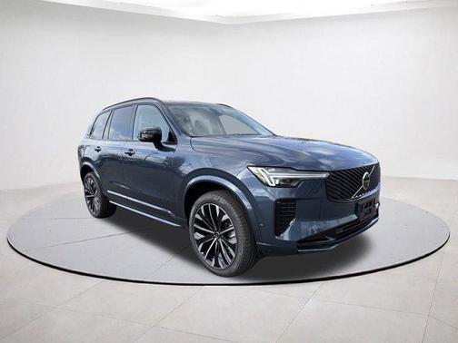 2026 Volvo XC90 B6 Ultra Dark Theme 7-Seater