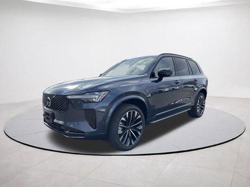 2026 Volvo XC90 B6 Ultra Dark Theme 7-Seater