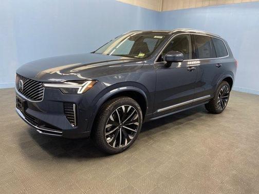 2026 Volvo XC90 B5 Plus 7-Seater