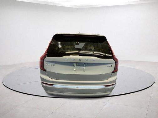 2026 Volvo XC90 B6 Ultra 7-Seater