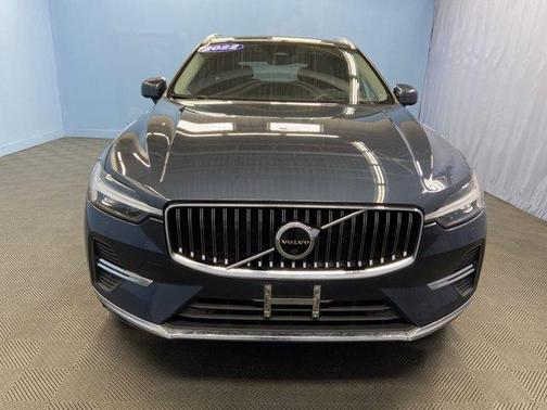 2022 Volvo XC60 B6 Inscription