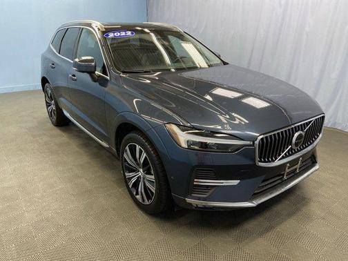 2022 Volvo XC60 B6 Inscription