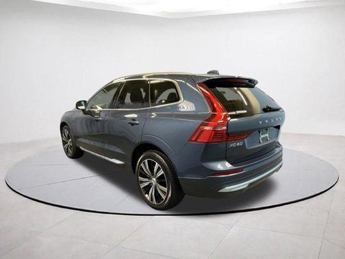 2023 Volvo XC60 Recharge Plug-In Hybrid T8 Ultimate Bright Theme