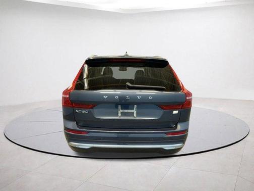 2023 Volvo XC60 Recharge Plug-In Hybrid T8 Ultimate Bright Theme
