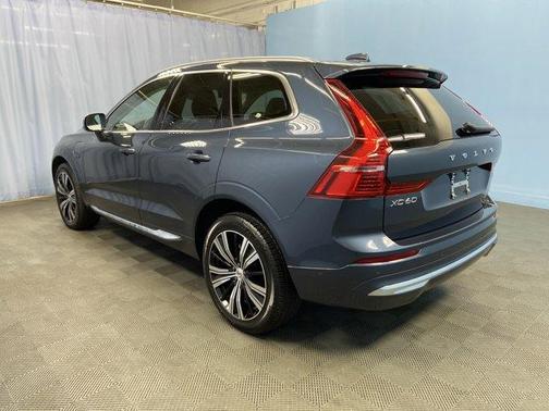 2023 Volvo XC60 Recharge Plug-In Hybrid T8 Ultimate Bright Theme