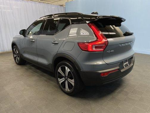 2023 Volvo XC40 Recharge Pure Electric Twin Plus