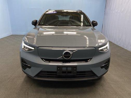 2023 Volvo XC40 Recharge Pure Electric Twin Plus