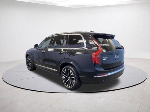 2025 Volvo XC90 B6 Plus 7-Seater