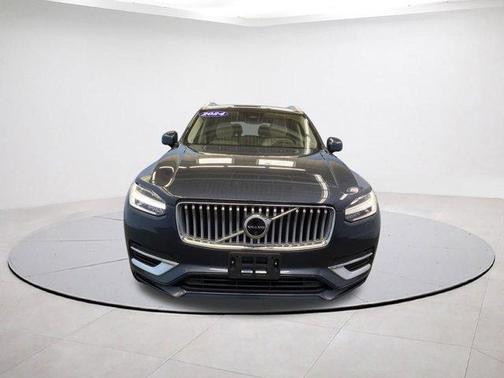 2024 Volvo XC90 Recharge Plug-In Hybrid T8 Plus Bright Theme 7-Seater