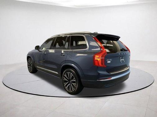 2024 Volvo XC90 Recharge Plug-In Hybrid T8 Plus Bright Theme 7-Seater