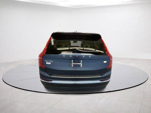 2024 Volvo XC90 Recharge Plug-In Hybrid T8 Plus Bright Theme 7-Seater