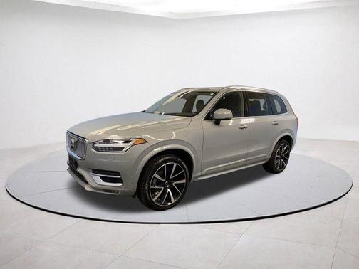 2024 Volvo XC90 B6 Plus Bright Theme 7-Seater