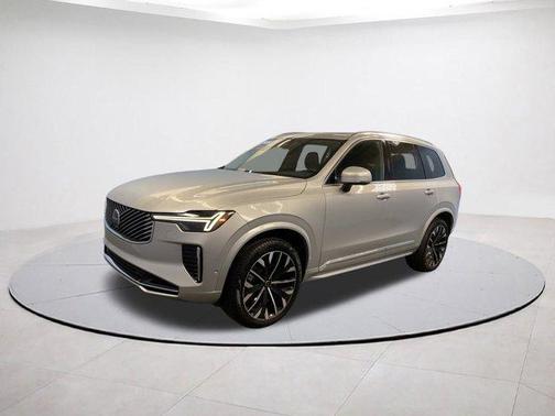 2025 Volvo XC90 B6 Plus 7-Seater