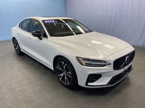 2025 Volvo S60 B5 Core