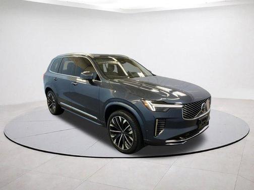 2025 Volvo XC90 PLUS