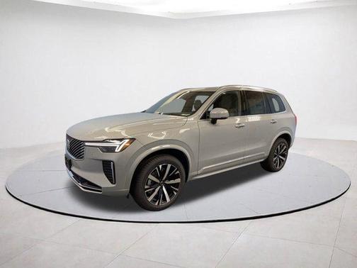 2026 Volvo XC90 B6 Core