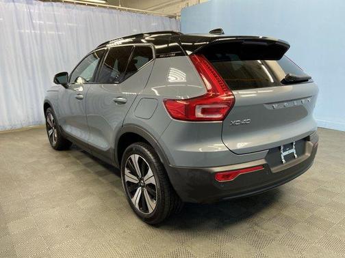 2023 Volvo XC40 Recharge Pure Electric Twin Plus