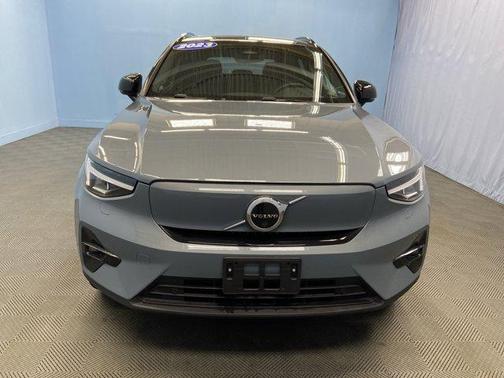 2023 Volvo XC40 Recharge Pure Electric Twin Plus
