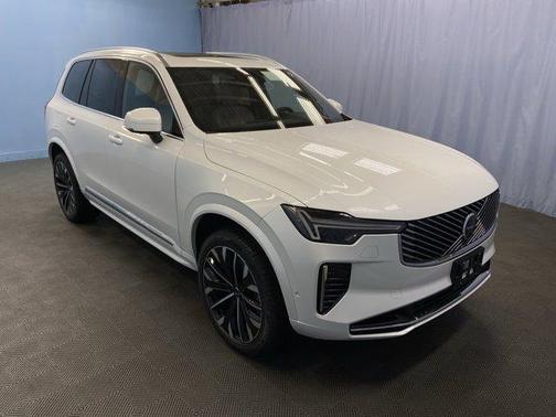 2025 Volvo XC60 Plug-In Hybrid T8 Plus