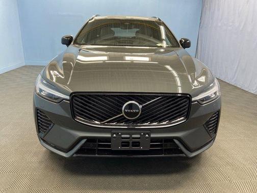 2026 Volvo XC60 B5 Core