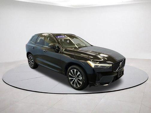 2025 Volvo XC60 B5 Core
